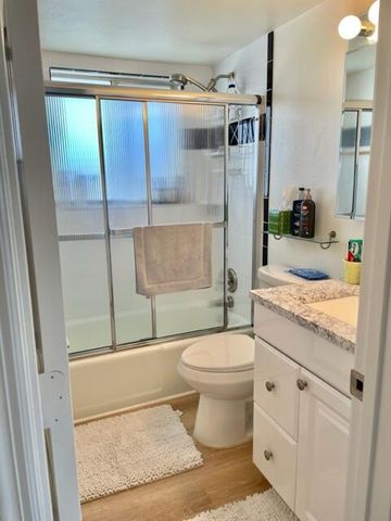 2840 Cynthia Lane 202, Lake Worth Beach, FL 33461