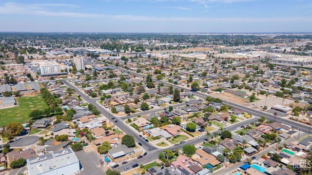 2607 Emerald Street, Bakersfield, CA 93304