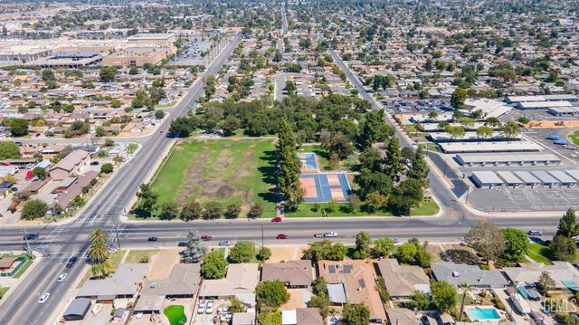 2607 Emerald Street, Bakersfield, CA 93304