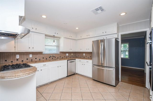 1815 Sea Queen Court, Houston, TX 77008