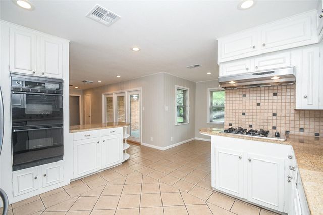 1815 Sea Queen Court, Houston, TX 77008