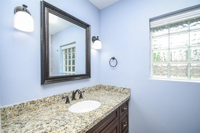 1815 Sea Queen Court, Houston, TX 77008
