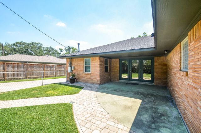 1815 Sea Queen Court, Houston, TX 77008