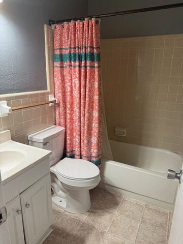 24 Andrews Avenue, Daleville, AL 36322