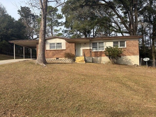 24 Andrews Avenue, Daleville, AL 36322