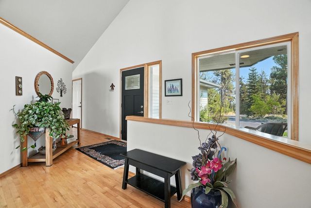 1607 E Wildflower Ln, Spokane, WA 99224