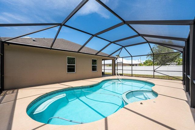 2067 SE Berkshire Boulevard, Port St Lucie, FL 34952