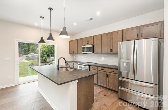 3103 Hutton Gardens Lane, Charlotte, NC 28269