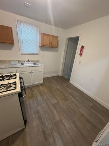 15509 Rosa Parks Boulevard, Detroit, MI 48238