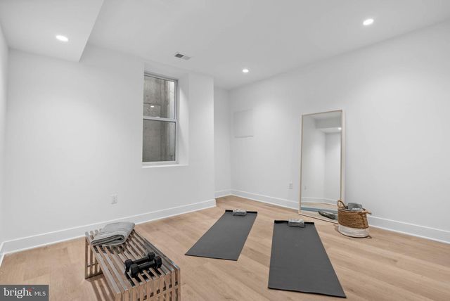 654 FAIRMOUNT AVE, Philadelphia, PA 19123