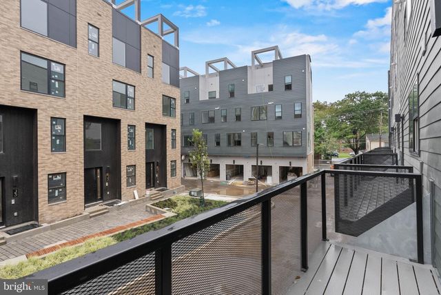 654 FAIRMOUNT AVE, Philadelphia, PA 19123