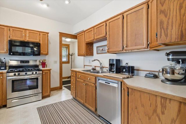 737 Mcsorley Street, Red Wing, MN 55066