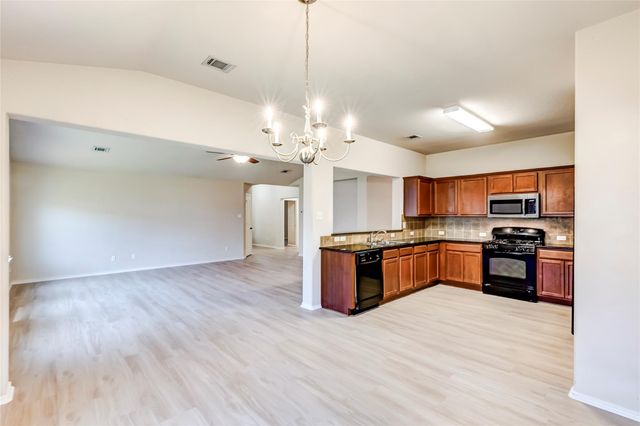 2701 Hearthsong LOOP, Round Rock, TX 78665