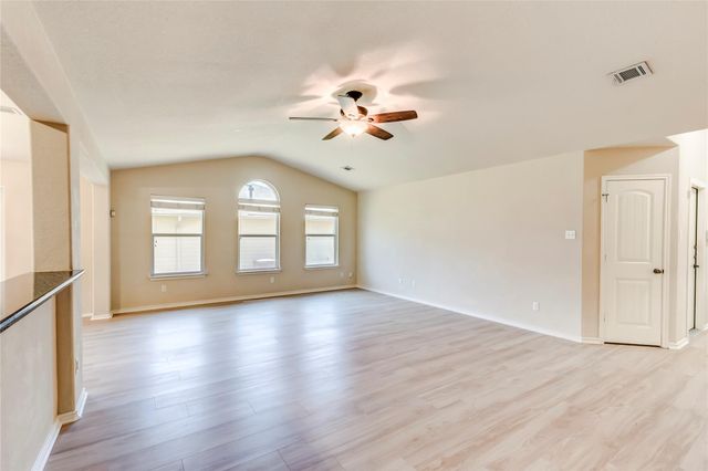 2701 Hearthsong LOOP, Round Rock, TX 78665