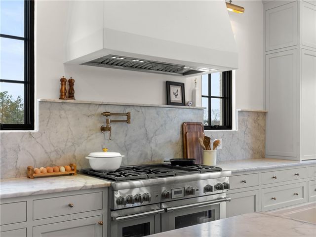 2811 Lebanon Road, Pendleton, SC 29670