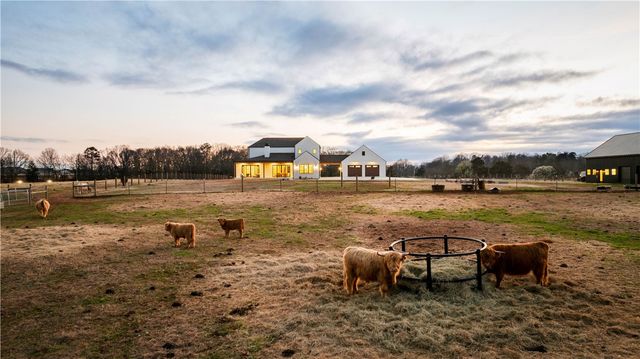 2811 Lebanon Road, Pendleton, SC 29670