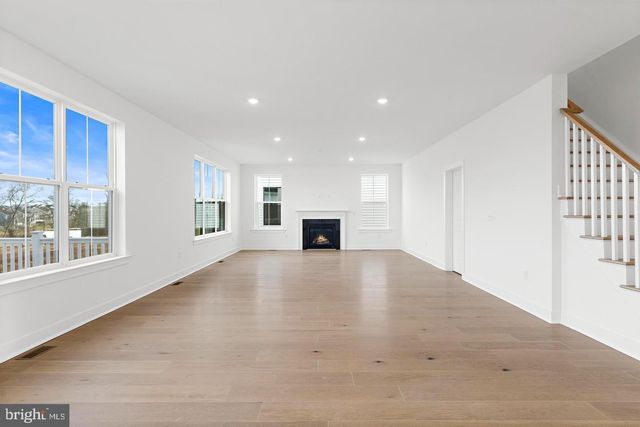 61 AARON TRUEHART, Titusville, NJ 08560
