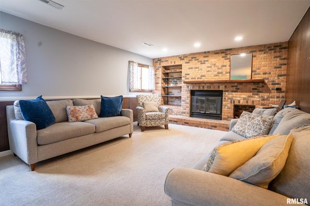 7075 Hermes Lane, New Berlin, IL 62670