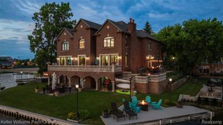 328 S Broadway Street, Lake Orion Village, MI 48362