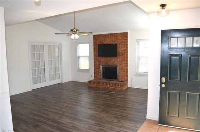 1504 Glenmont CT, Virginia Beach, VA 23464