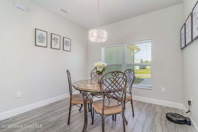 431 Bridgeport Avenue NW, Palm Bay, FL 32907