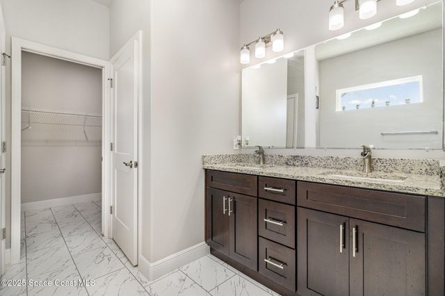 431 Bridgeport Avenue NW, Palm Bay, FL 32907