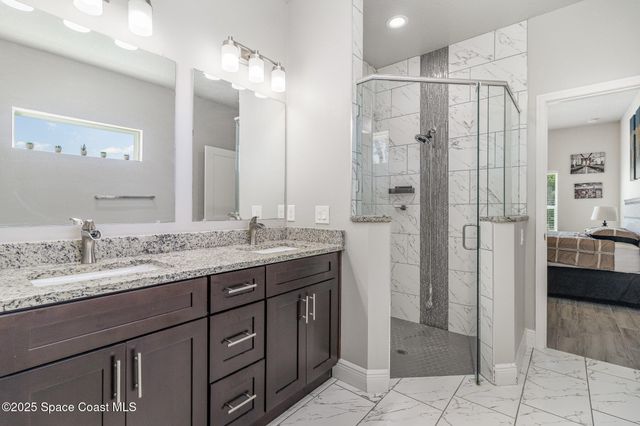 431 Bridgeport Avenue NW, Palm Bay, FL 32907