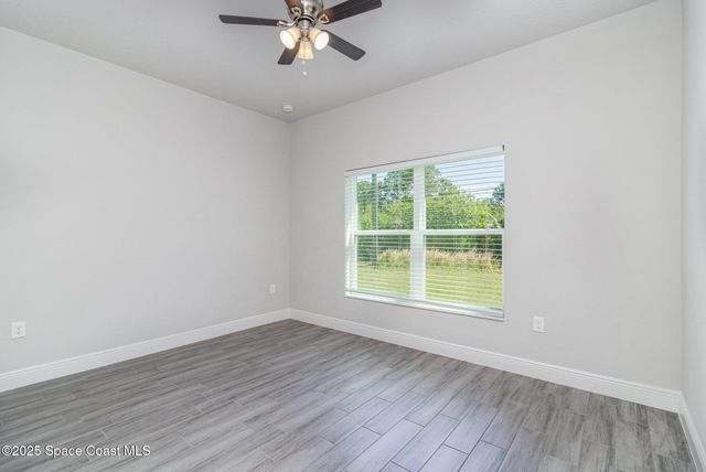 431 Bridgeport Avenue NW, Palm Bay, FL 32907