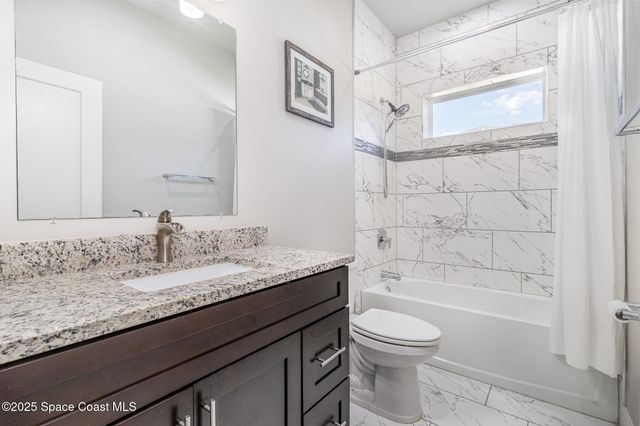 431 Bridgeport Avenue NW, Palm Bay, FL 32907