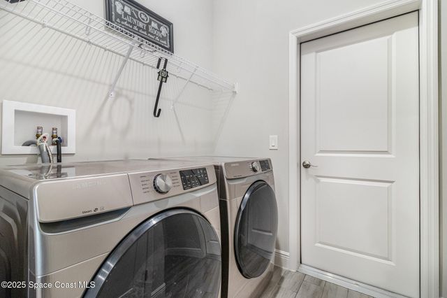 431 Bridgeport Avenue NW, Palm Bay, FL 32907