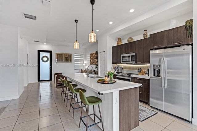 8175 NW 104th Ave 32, Doral, FL 33178