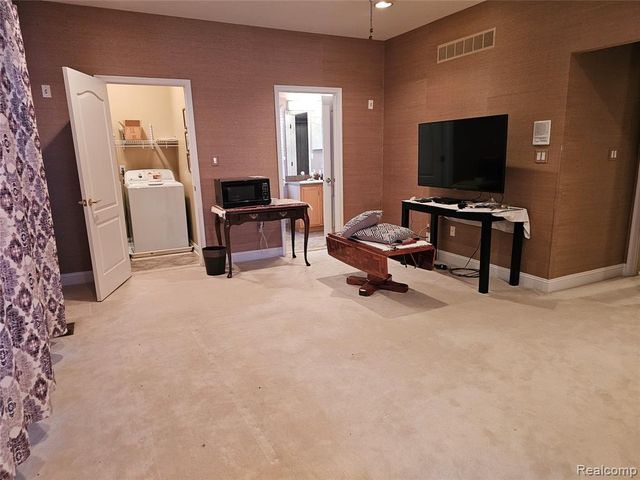 1595 Boulder Lake Drive, Milford, MI 48380