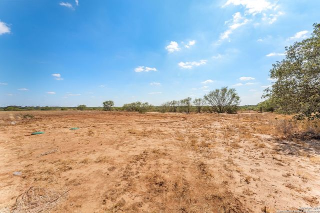 2951 Fm 1333, Poteet, TX 78065