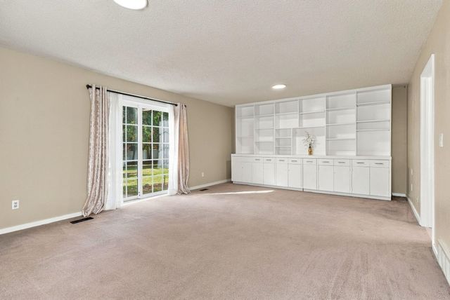4926 W Fernwood Ct, Spokane, WA 99208