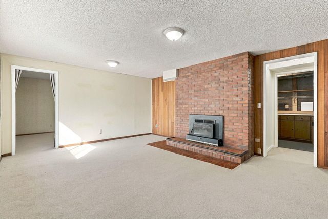 4926 W Fernwood Ct, Spokane, WA 99208