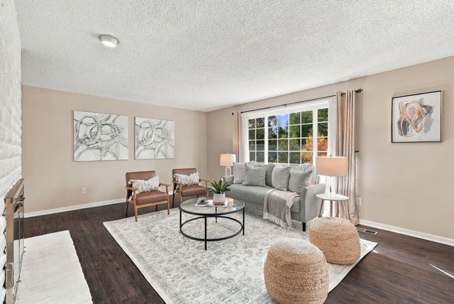 4926 W Fernwood Ct, Spokane, WA 99208