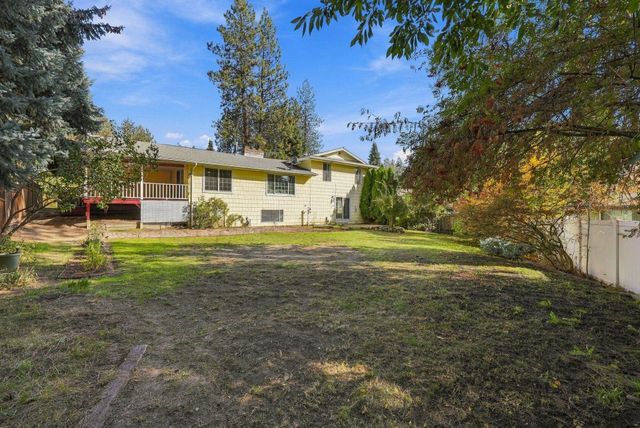 4926 W Fernwood Ct, Spokane, WA 99208