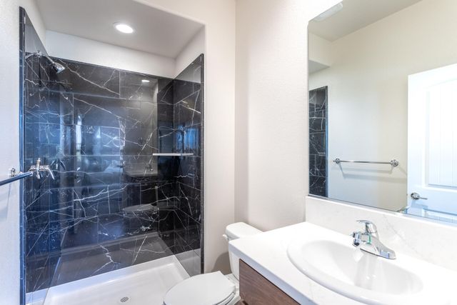 2635 Lawn Lane, Redding, CA 96002