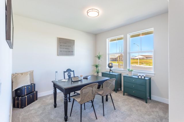 2635 Lawn Lane, Redding, CA 96002