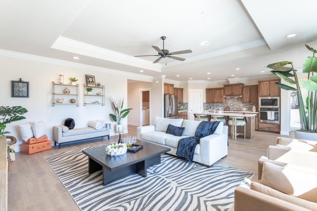 2635 Lawn Lane, Redding, CA 96002