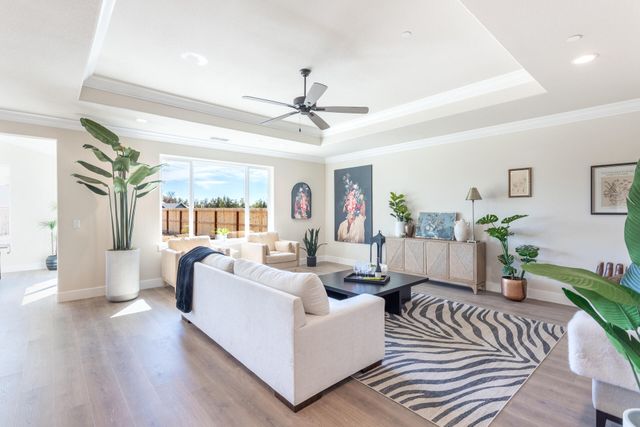 2635 Lawn Lane, Redding, CA 96002