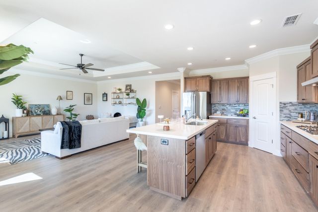 2635 Lawn Lane, Redding, CA 96002