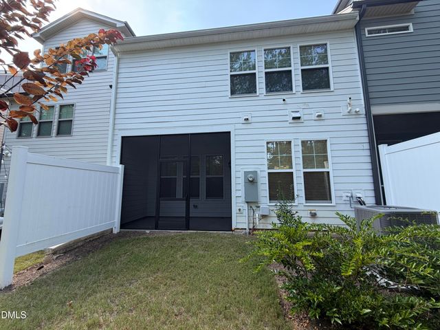 8033 Windthorn Place, Cary, NC 27519