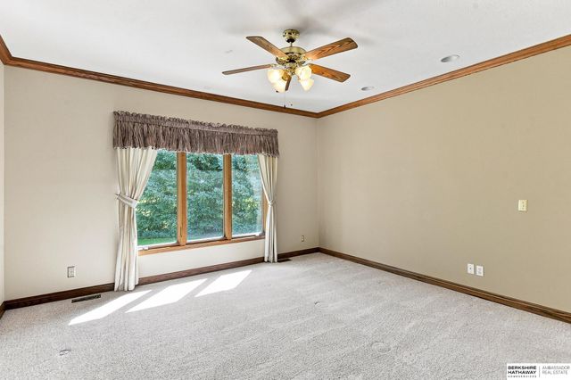 1208 Norton Drive, Papillion, NE 68046