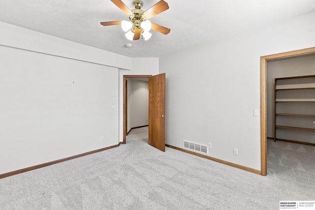 1208 Norton Drive, Papillion, NE 68046
