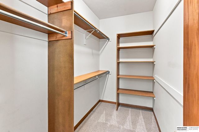 1208 Norton Drive, Papillion, NE 68046