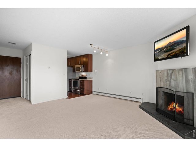 3120 Corona Trl L-206, Boulder, CO 80301