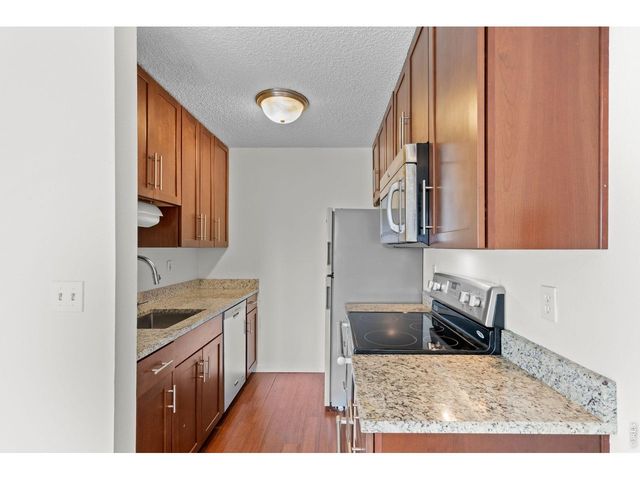 3120 Corona Trl L-206, Boulder, CO 80301