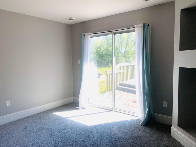 7235 E 1st Avenue, Gary, IN 46403