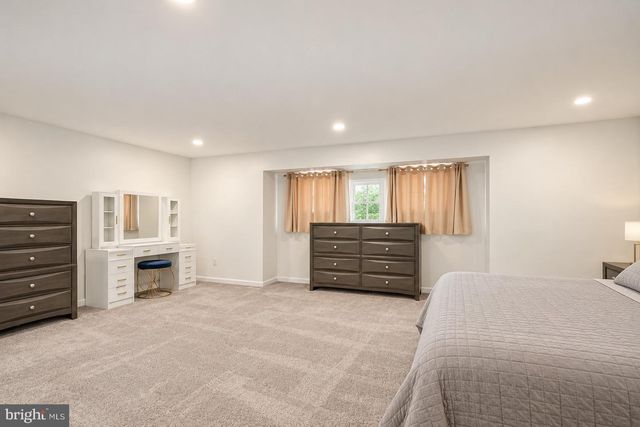 14 RIGEL CT, Blackwood, NJ 08012